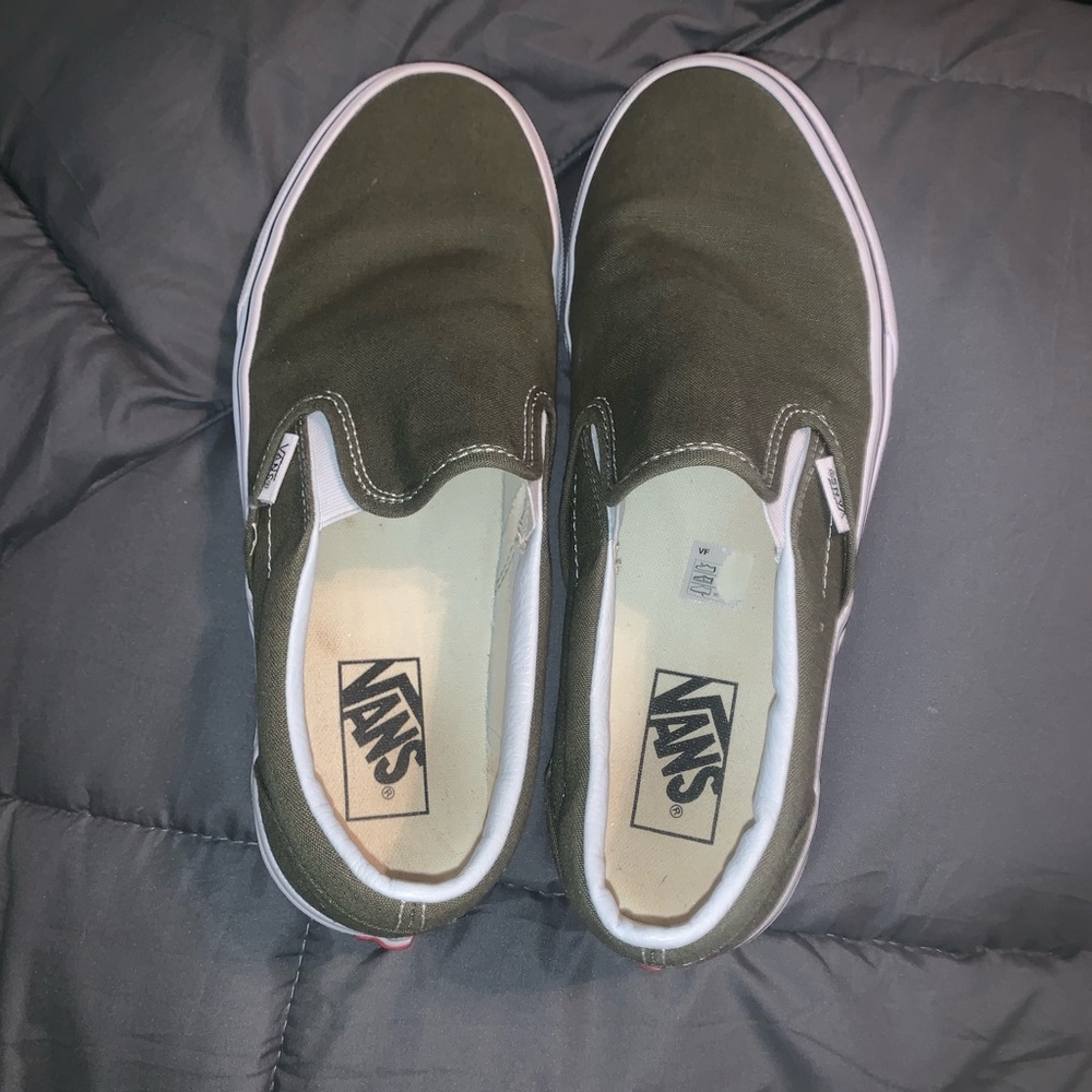 women’s barely worn vans
